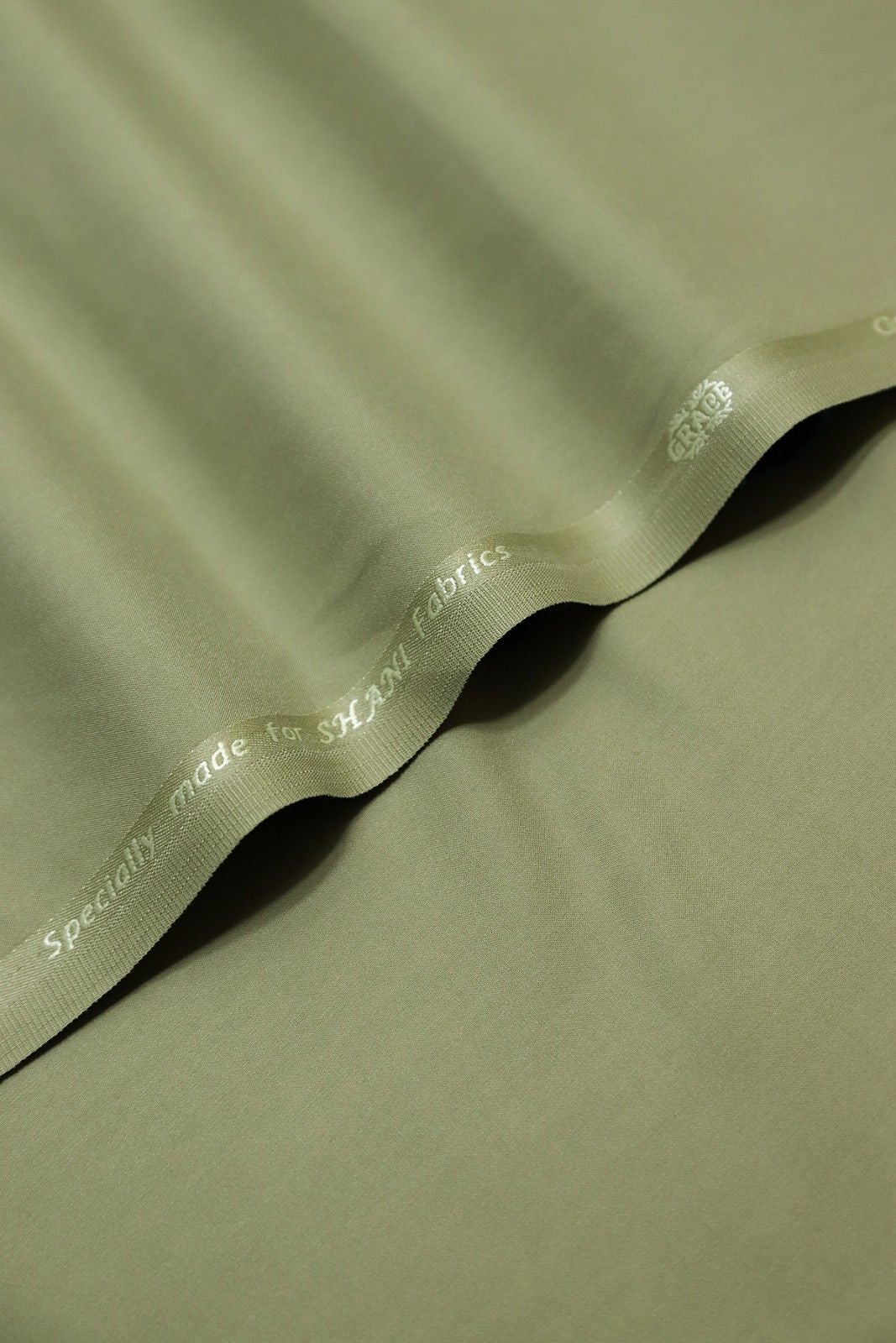 Kehkashan W&W  by GRACE FABRICS - Just Rs.4750! Shop now at ZKgalleria